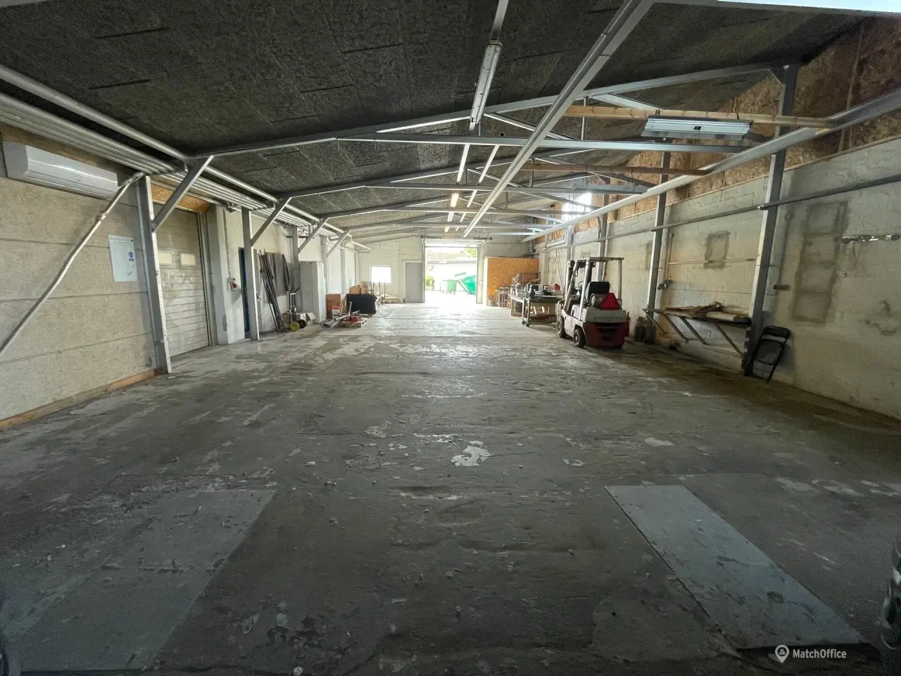 Billede 5 - Lager med lille kontor