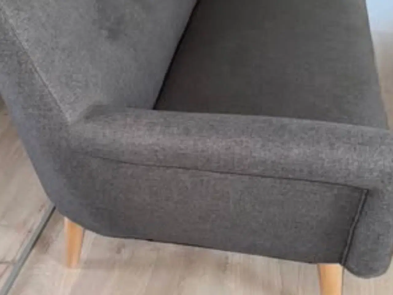 Billede 2 - Sofa i mørkegrå farve 