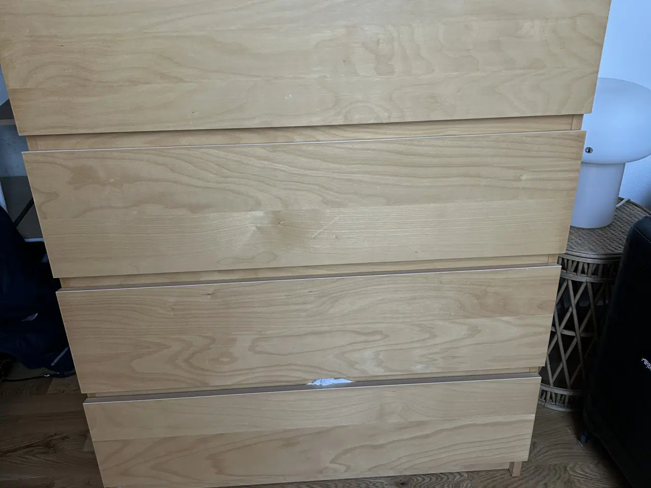 Billede 1 - Kommode. Rummelig.