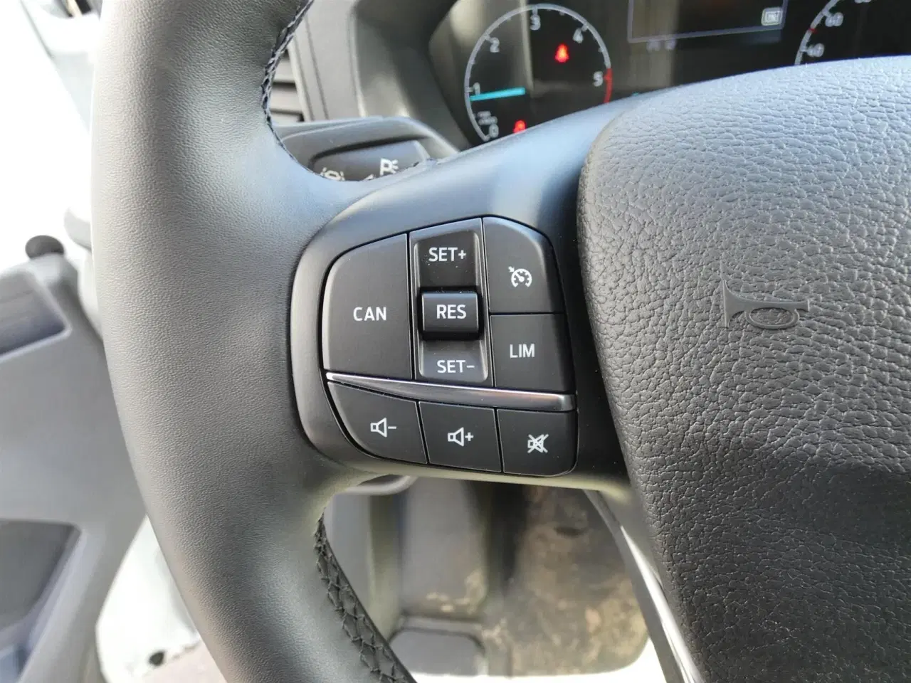 Billede 12 - Ford Transit 350 L3H1 2,0 TDCi Trend 130HK DobKab 6g