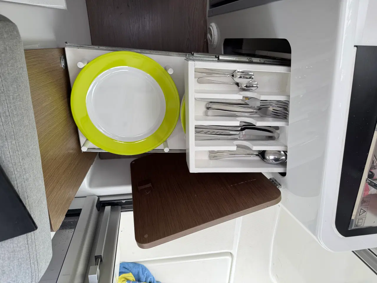 Billede 13 - Beneteau Antares 7 med 150 hk og Bådtrailerer