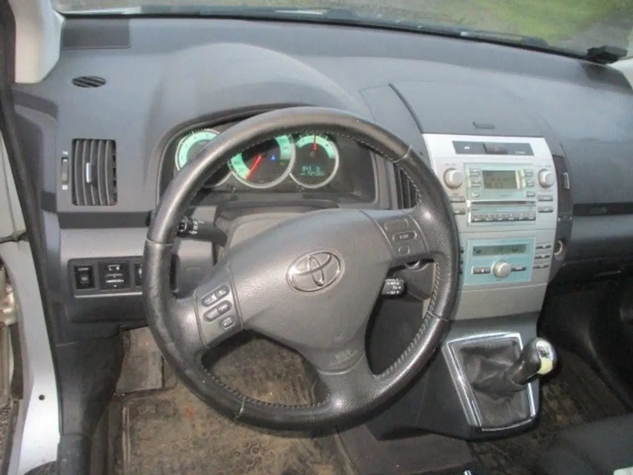 Billede 9 - Toyota Corolla Verso 2,2 D-4D Luna 7prs