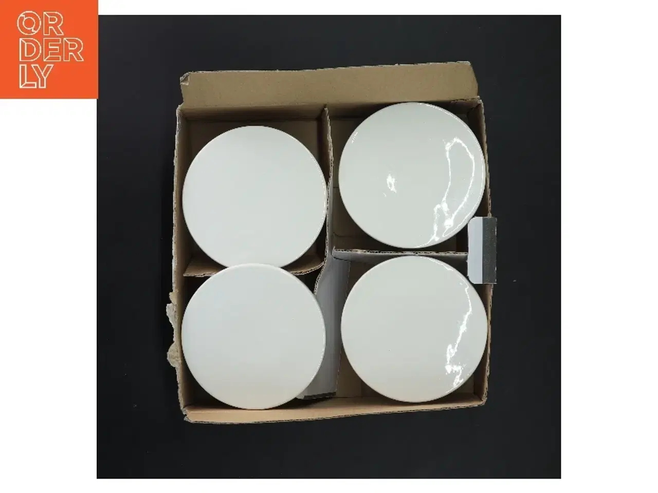 Billede 4 - Kageopsatser sæt fra Blomsterbergs (str. 4 stk 10x6,5 cm)