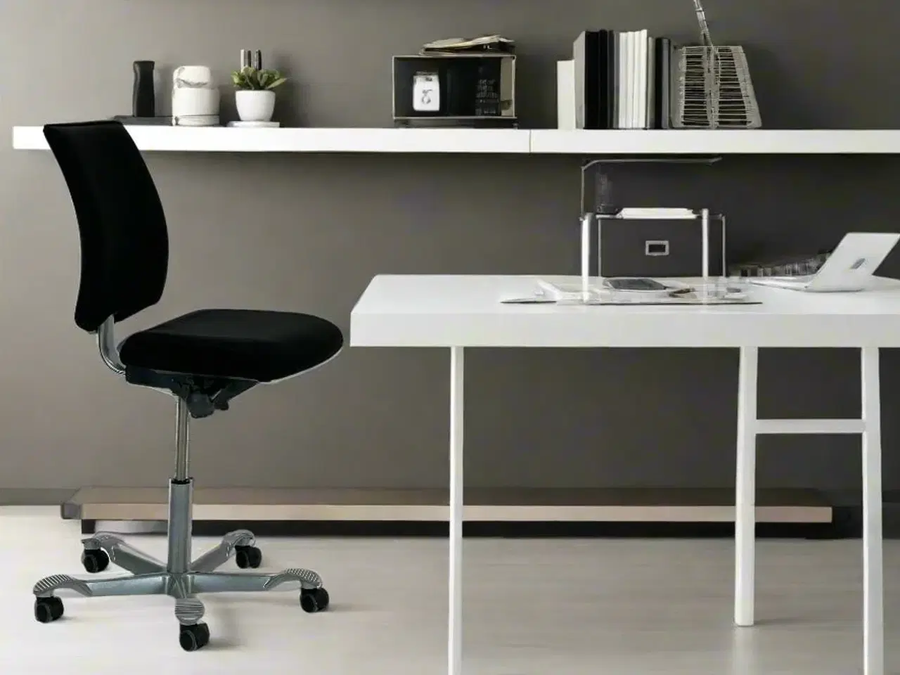 Billede 2 - HÅG H05 5400 - 200 mm (polstret kant)