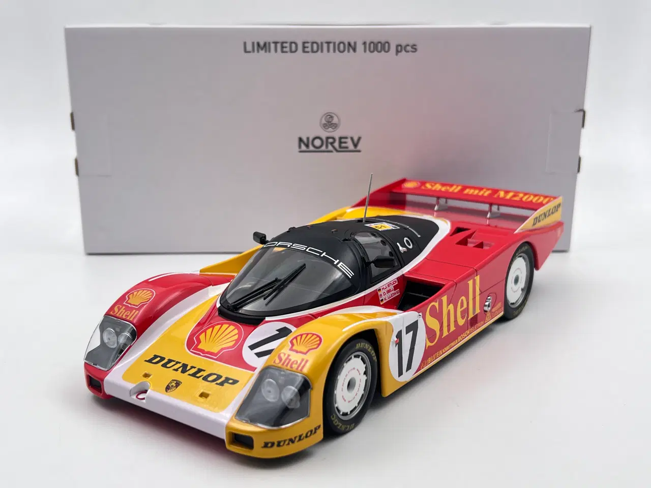 Billede 1 - 1988 Porsche 962C #17 Le Mans - 1:18