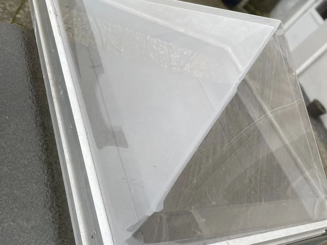 Billede 3 - Pyramide Ovenlysvindue