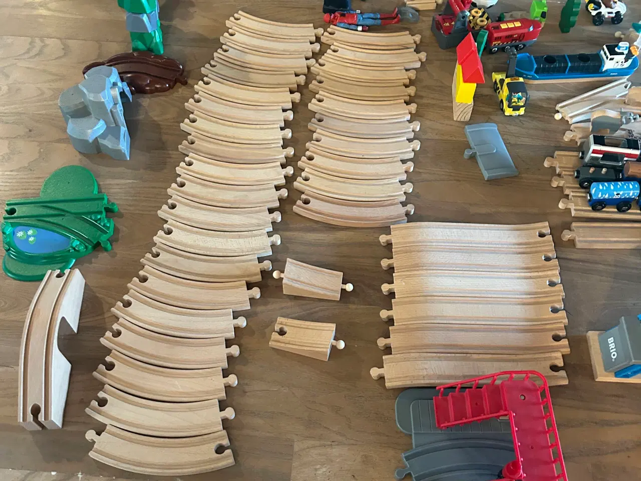 Billede 3 - BRIO togbane med tilbehør 