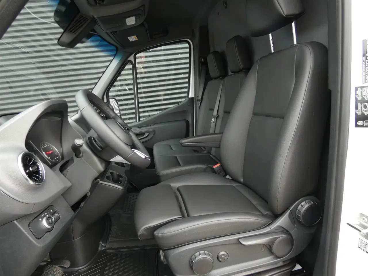 Billede 10 - Mercedes-Benz Sprinter 317 2,0 CDI A2 H2 RWD 9G-Tronic 170HK Van Aut.