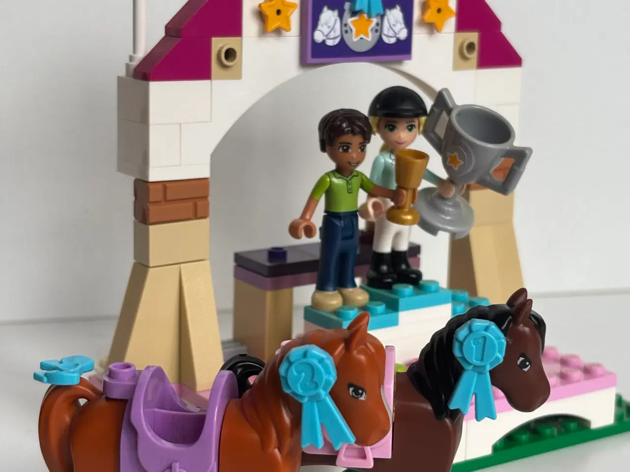 Billede 8 - LEGO Friends - Heartlake Horse Show 41057