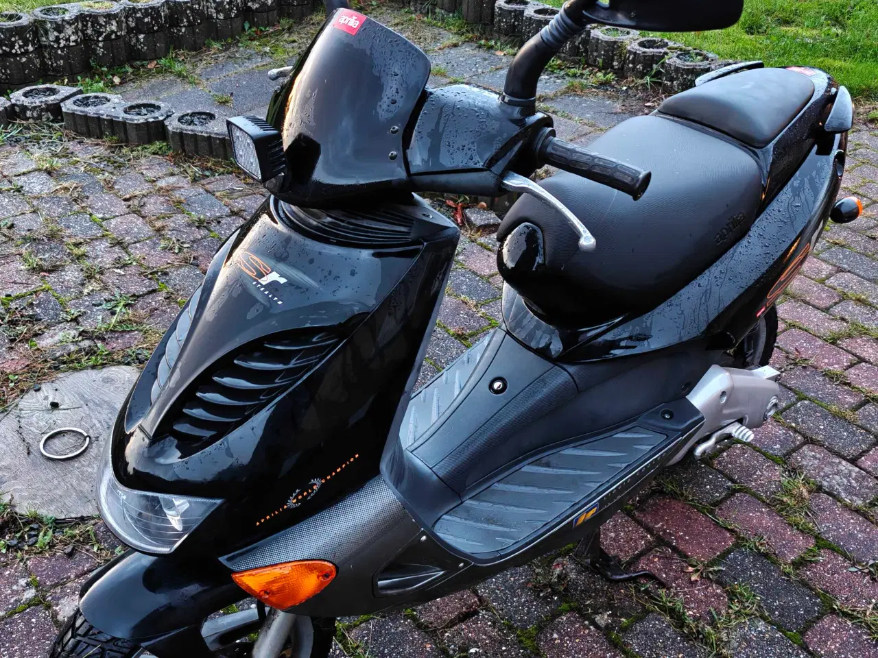Billede 1 - Aprilia SR 50 ( Stealth ) Vandkølet 