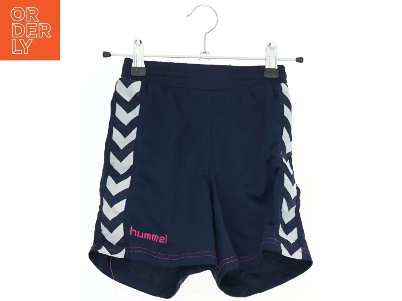 Billede 1 - Shorts med striber på siden fra Hummel (str. 116)