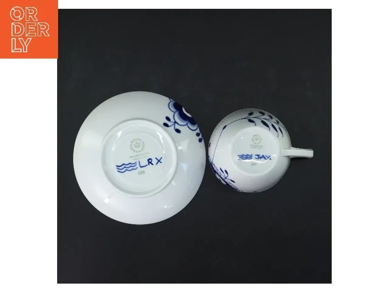 Billede 2 - Mega mussel porcelæns tekop og underkop fra Royal Copenhagen (str. Ø 10 & 16 cm)