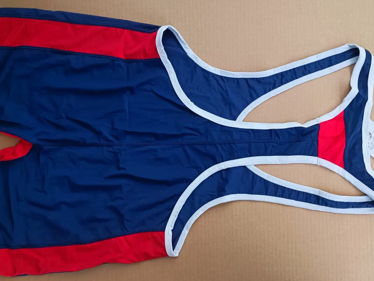 Billede 8 - Svømmedragt til ham, str. L-XL 