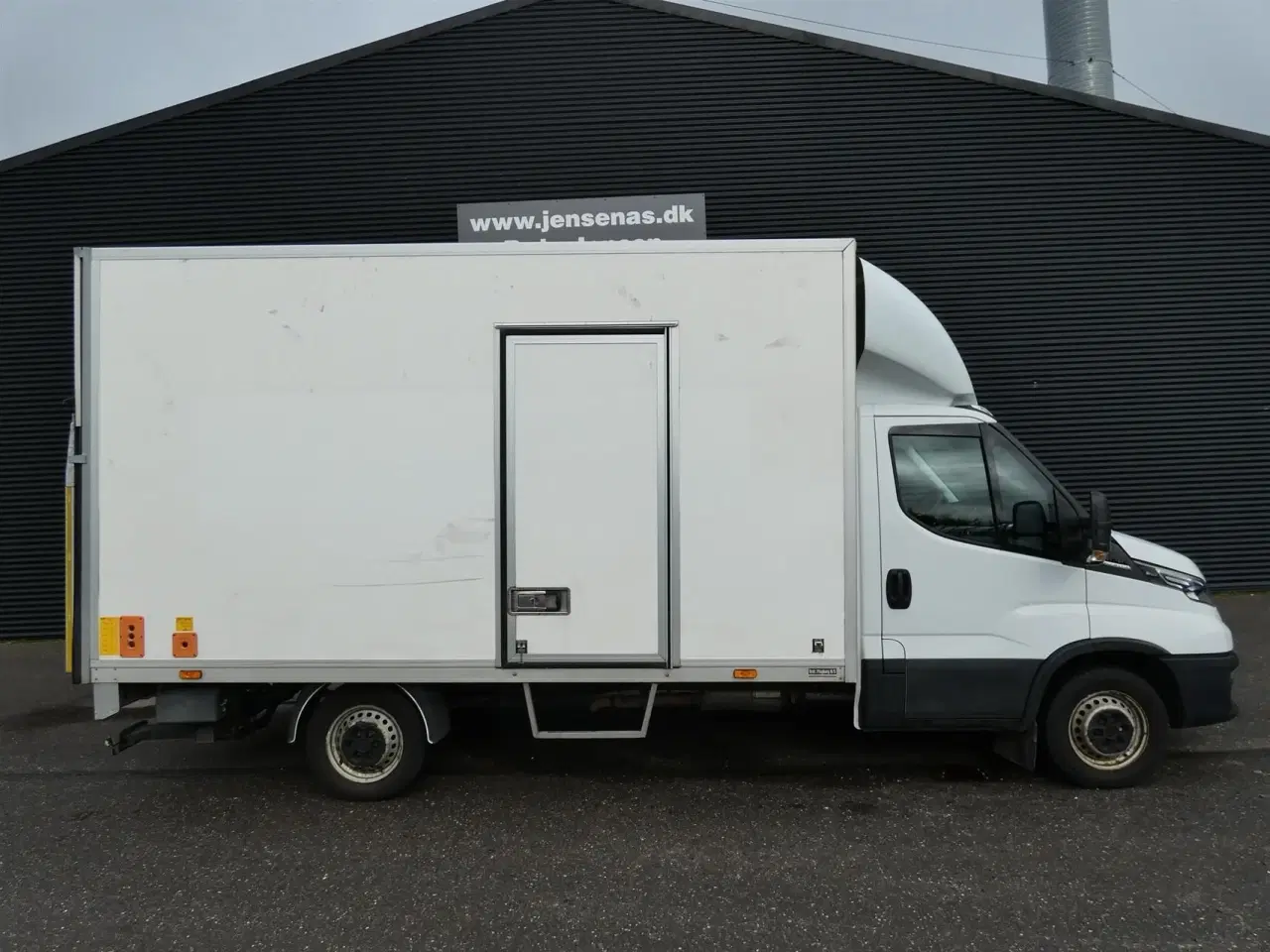 Billede 2 - Iveco Daily 35S16 4100mm 2,3 D m/Alukasse med lift Hi-Matic 156HK Ladv./Chas. 8g Aut.