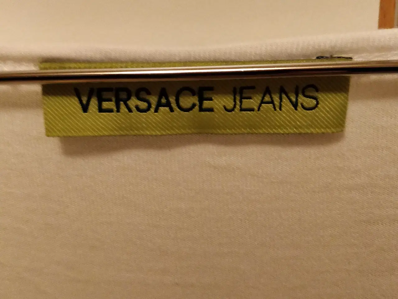 Billede 1 - Flot T-shirt fra Versace Jeans 