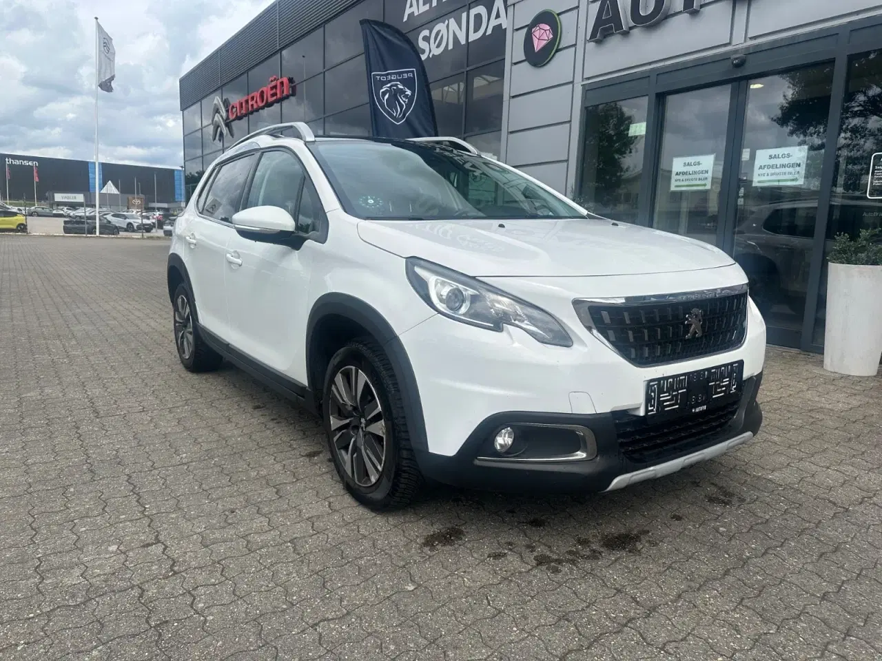 Billede 2 - Peugeot 2008 1,2 e-THP 110 Selection Sky