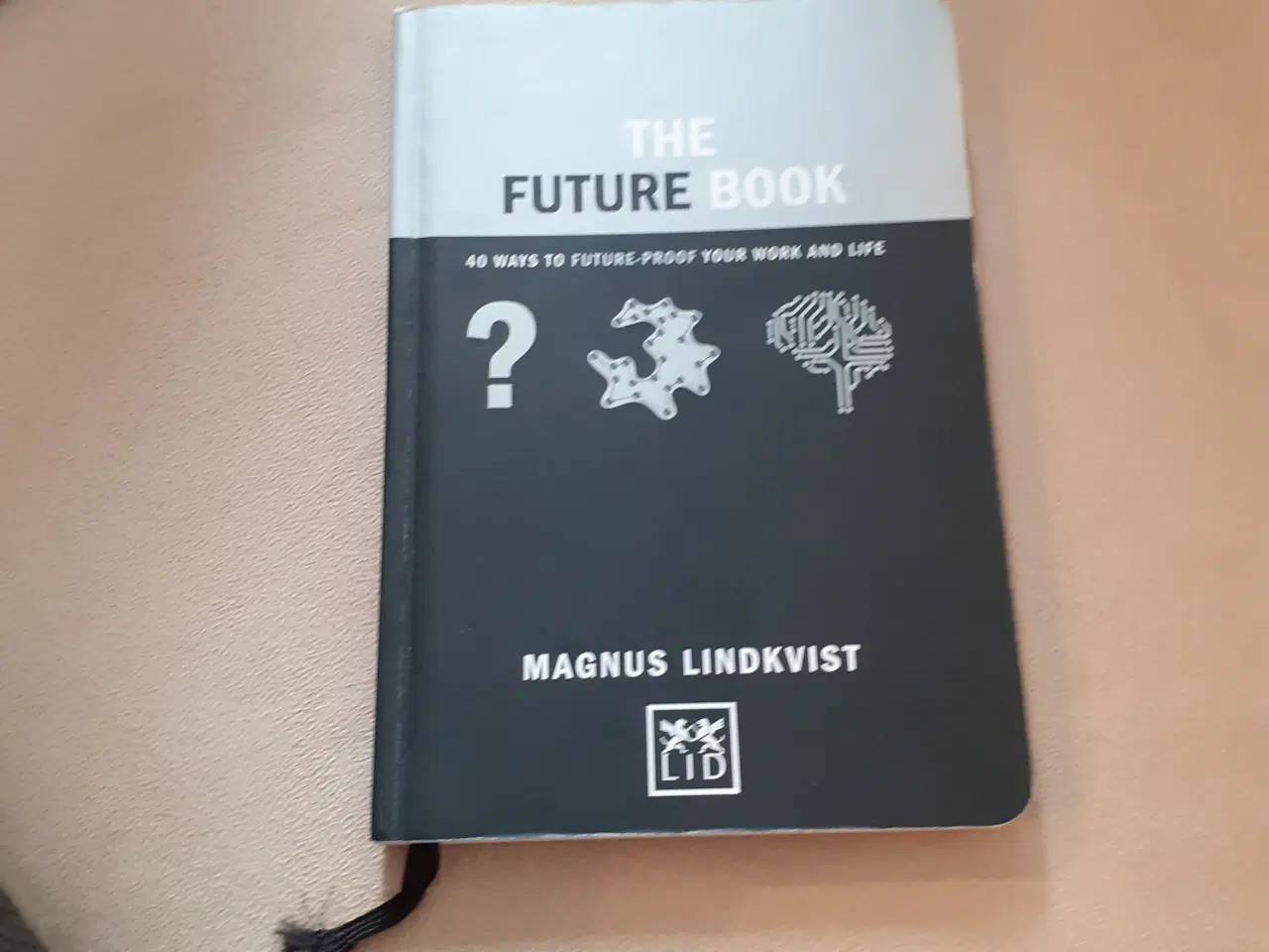 Billede 1 - Selvhjælpsbog - The future book