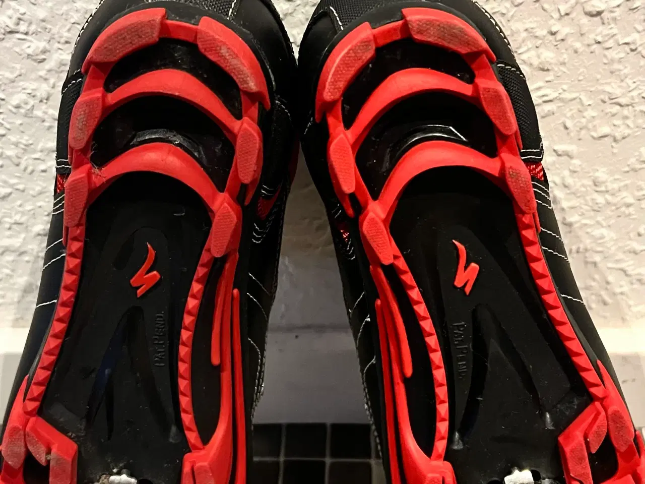 Billede 5 - Specialized cykelsko str. 45 sort/rød