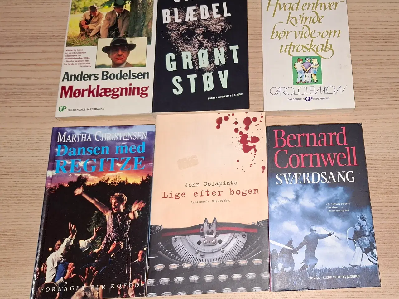 Billede 1 - Sara Blædel, Grønt støv