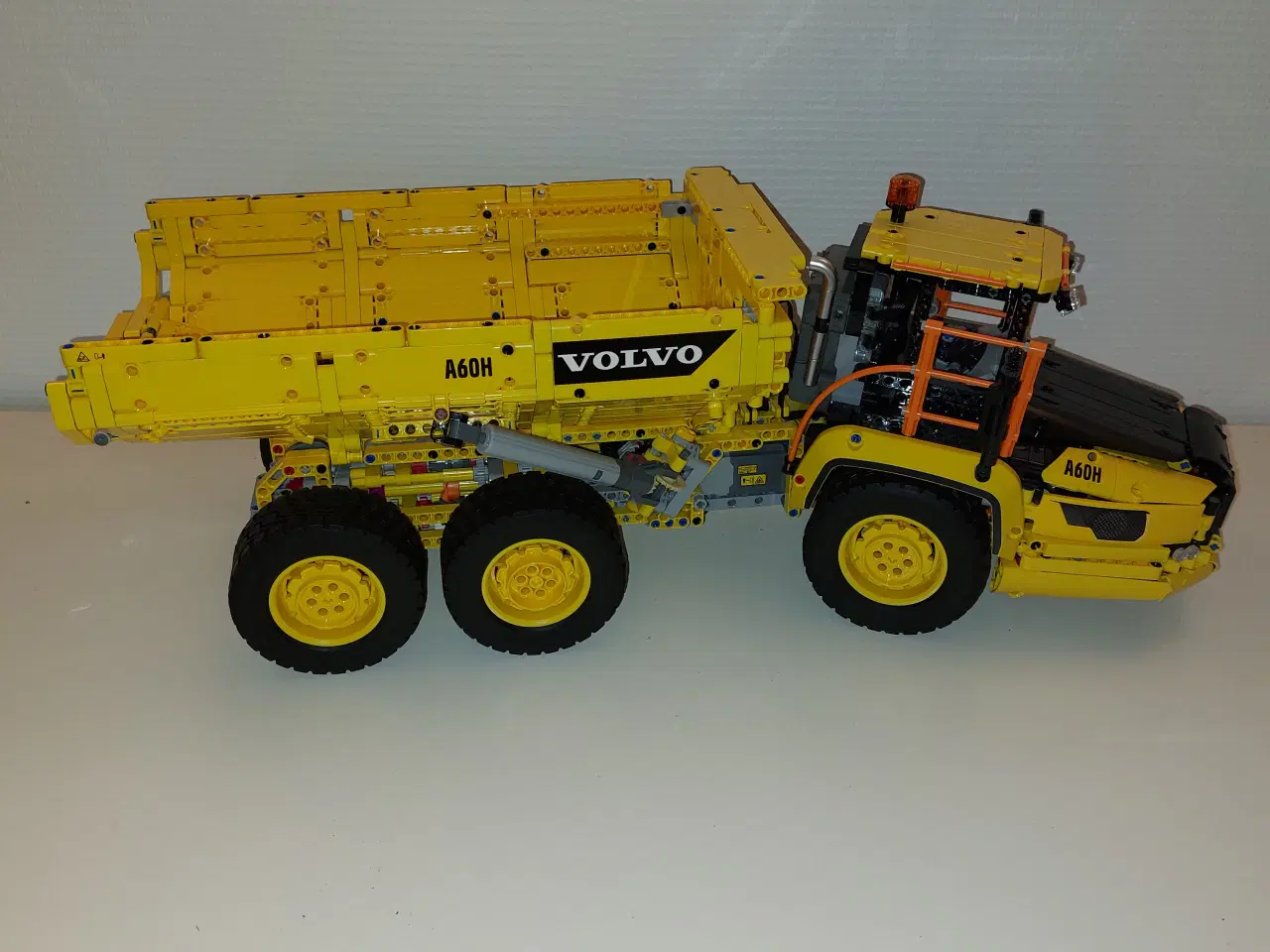 Billede 1 - Lego Technic 42114 dumper