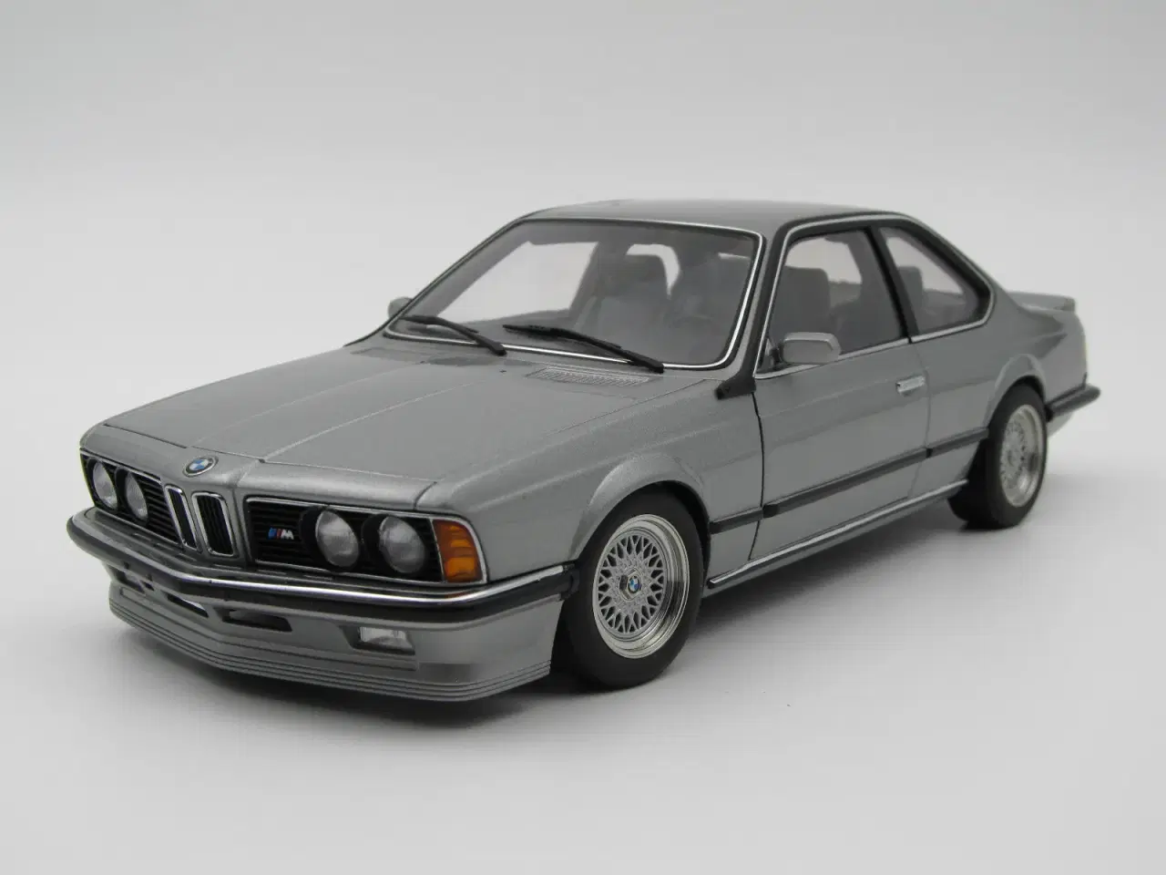 Billede 2 - 1984 BMW M635CSi / M6 AUTOart - 1:18