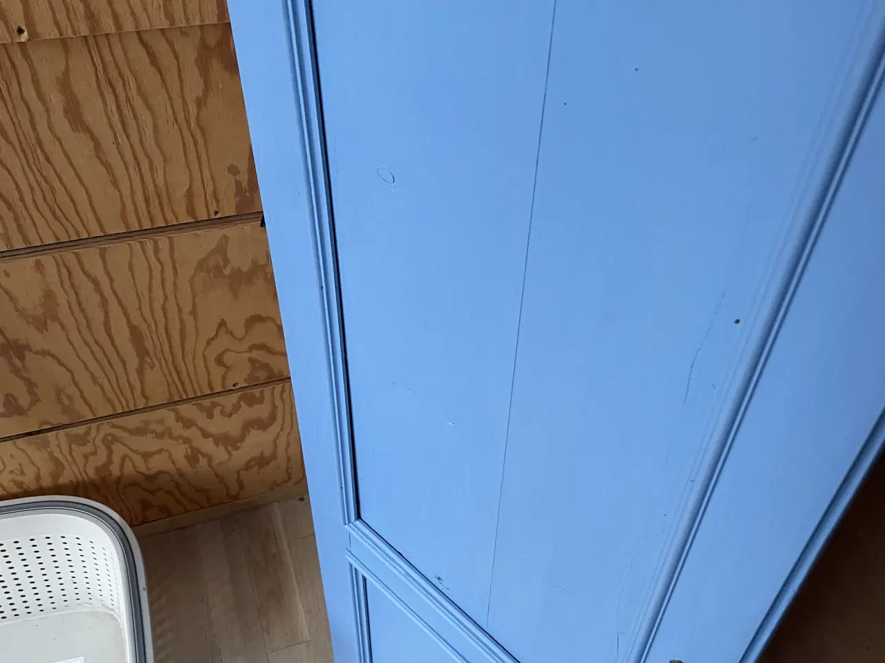 Billede 3 - Karlekammerskab til fx .. pigeværelset.