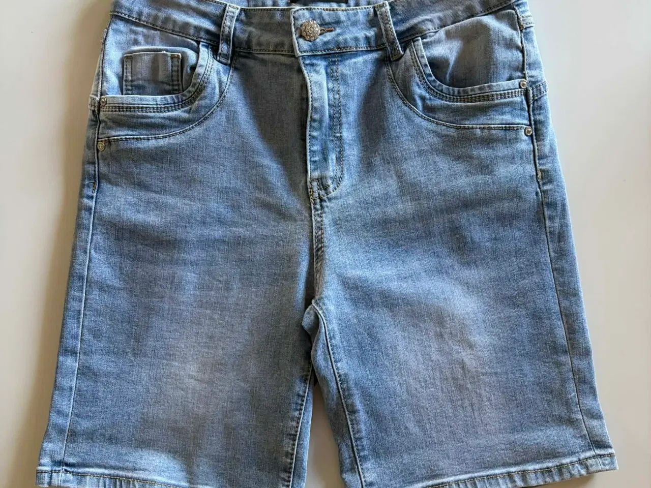 Billede 1 - Marta Du Chateau denimshorts, str. M/38