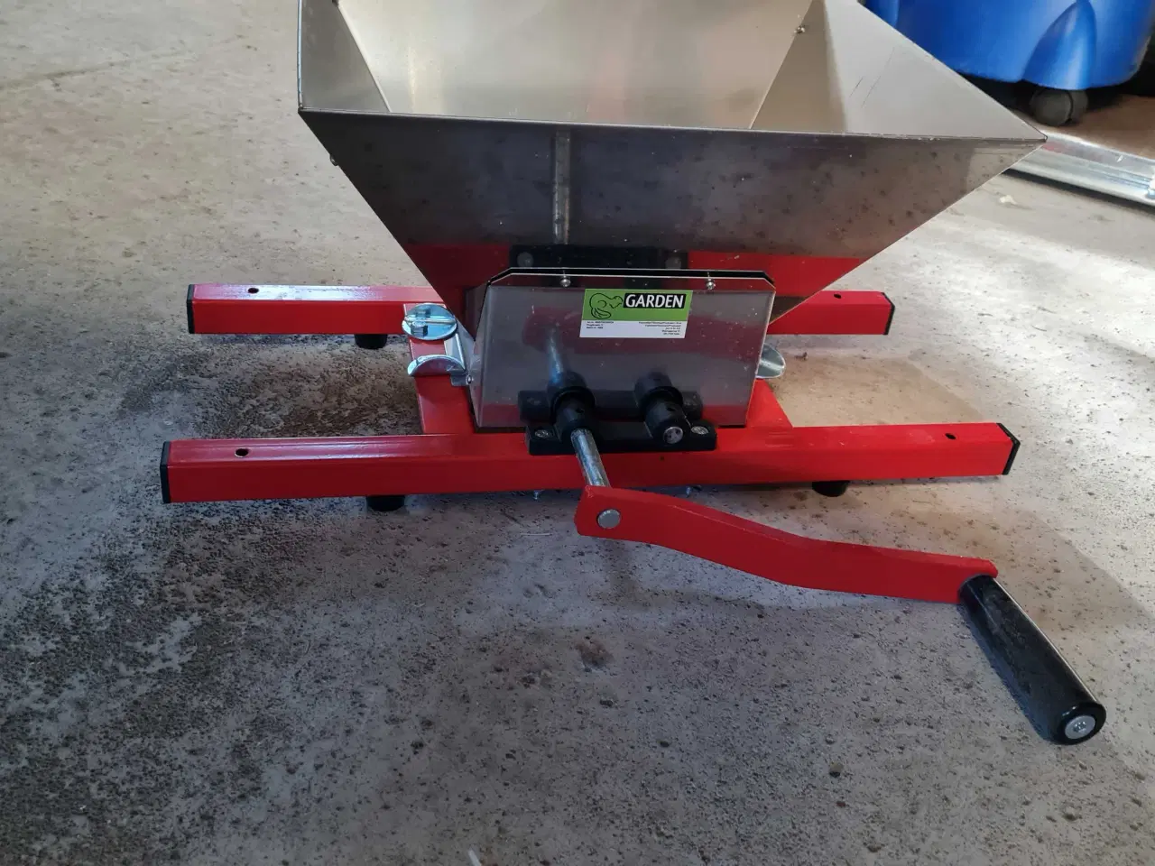 Billede 5 - Æblemost presse og kværn