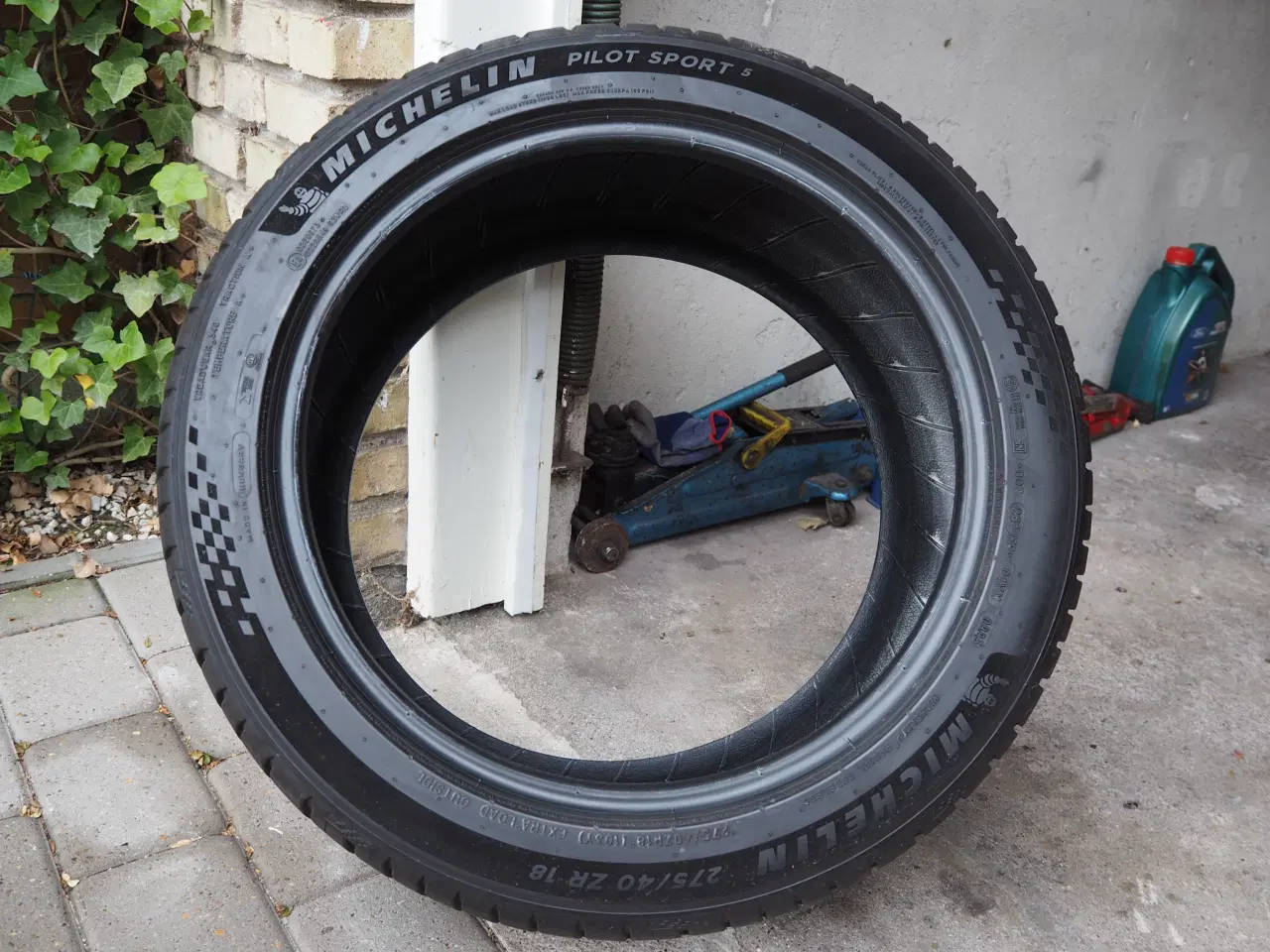 Billede 3 - Sommerdæk til salg 245/45 r18 og 275/40 r18