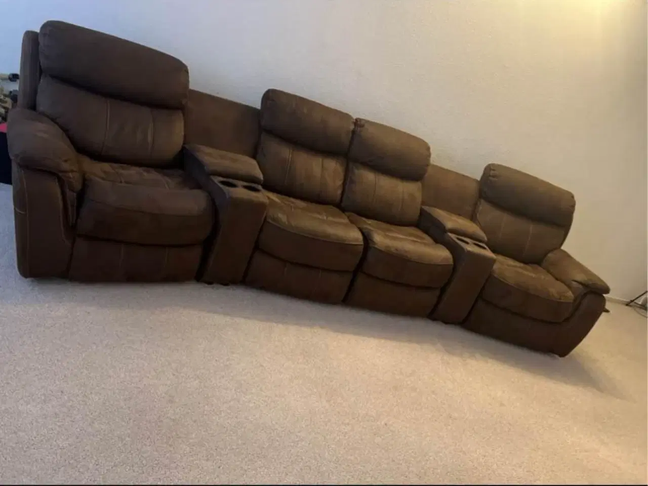 Billede 1 - Sofa flytter salg, normal pris koster 19.000 