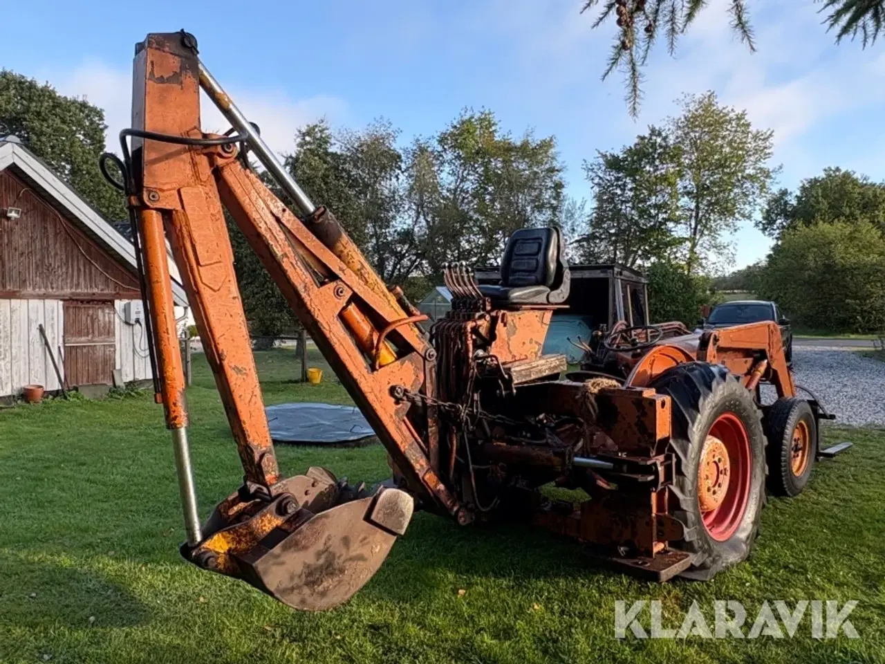 Billede 5 - Traktor Massey Ferguson 203C med frontlift og gravearm