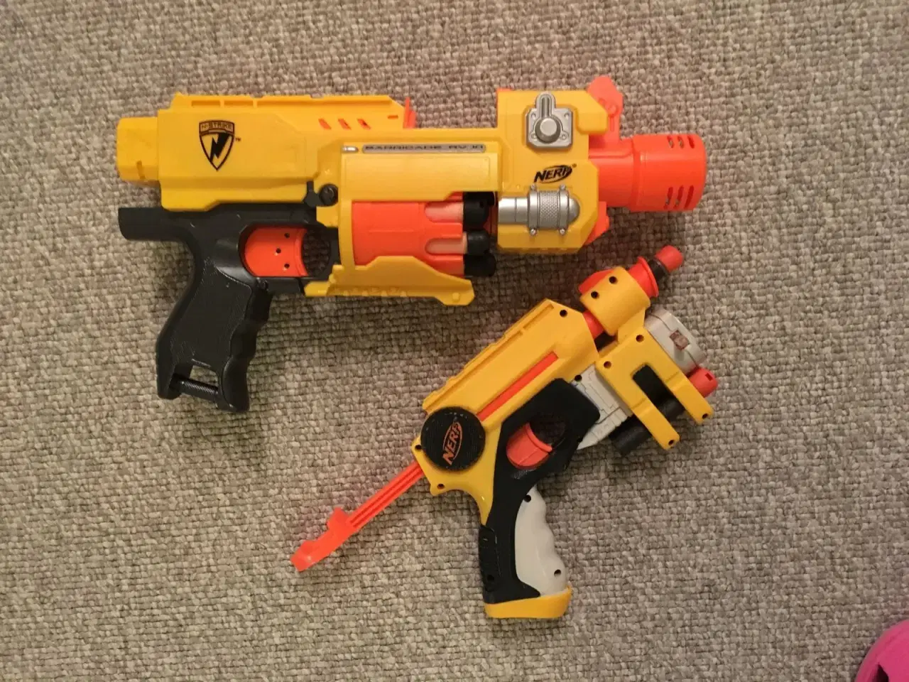 Billede 1 - NERF N-strike RV10Barricade+lille pistol