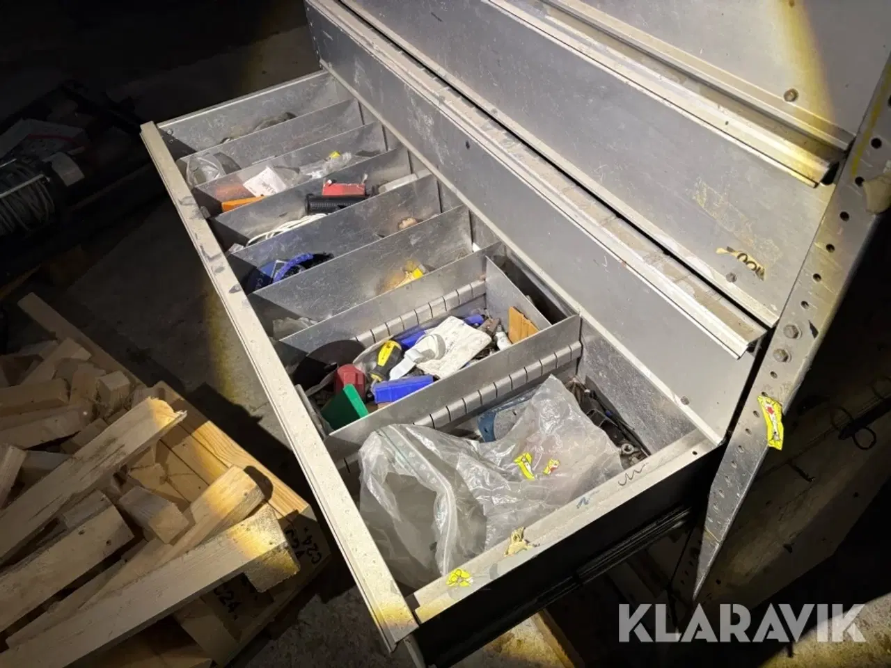 Billede 2 - Alu bilinventar