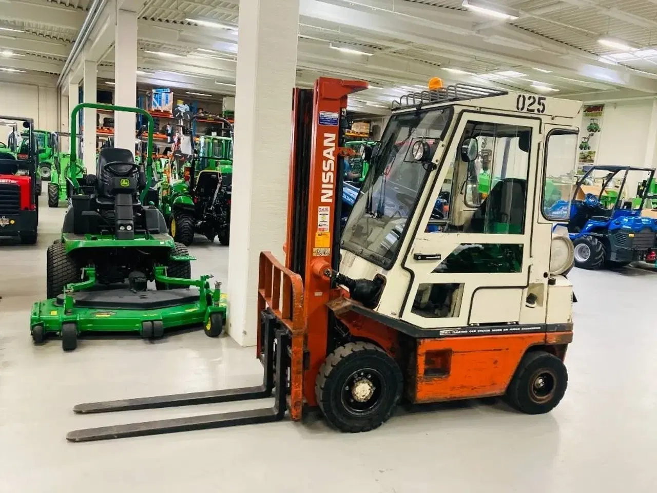 Billede 2 - Nissan 25