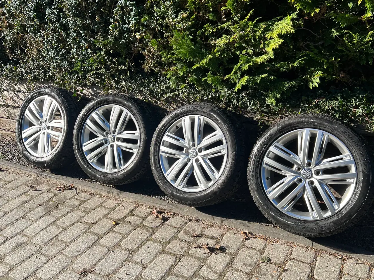 Billede 10 - VW Tiguan originale alufælge med vinterdæk