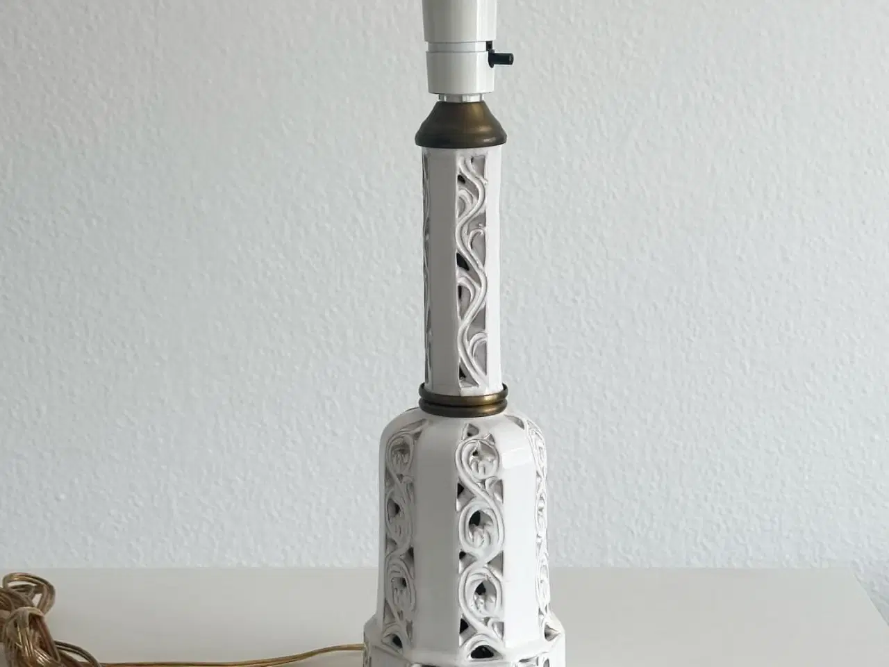 Billede 1 - Heiberg bordlampe m gennembrudt mønster