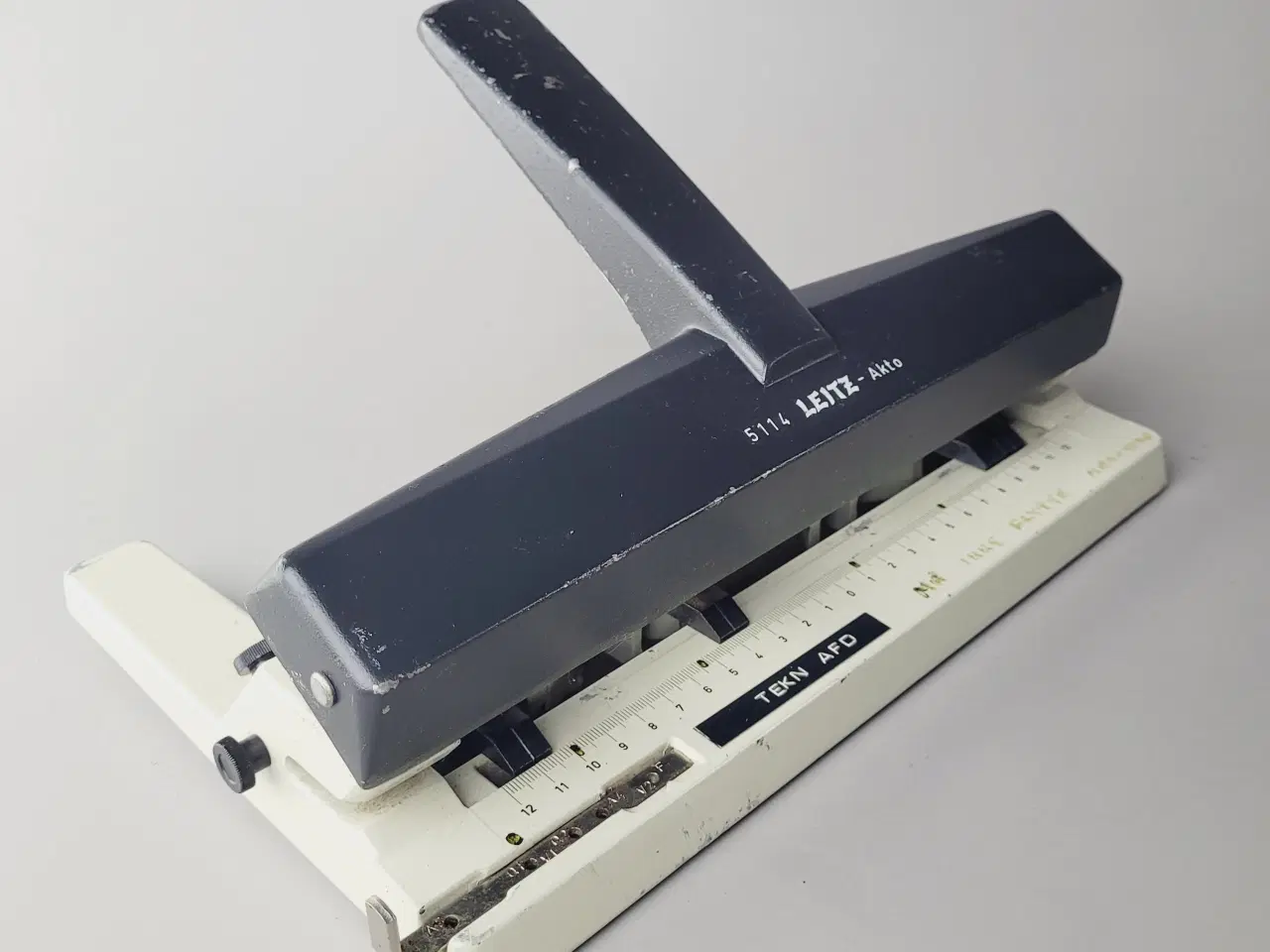 Billede 1 - ⭐️· Kraftig LEITZ 4-Huls Hulmaskine - 5114 Akto