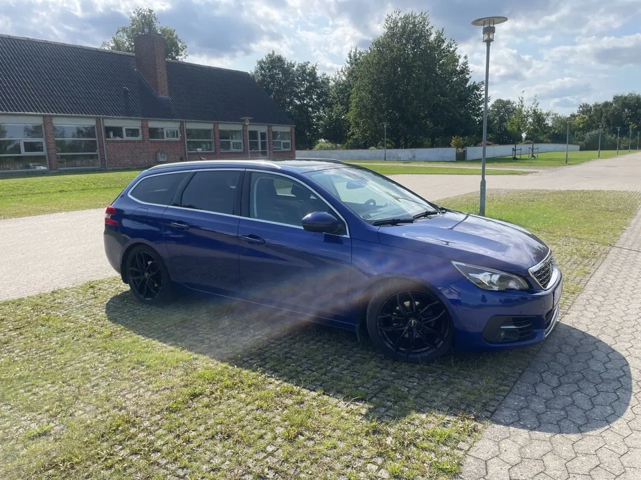 Billede 3 - Peugeot 308 1,5 BlueHDi 130 Allure Sky SW
