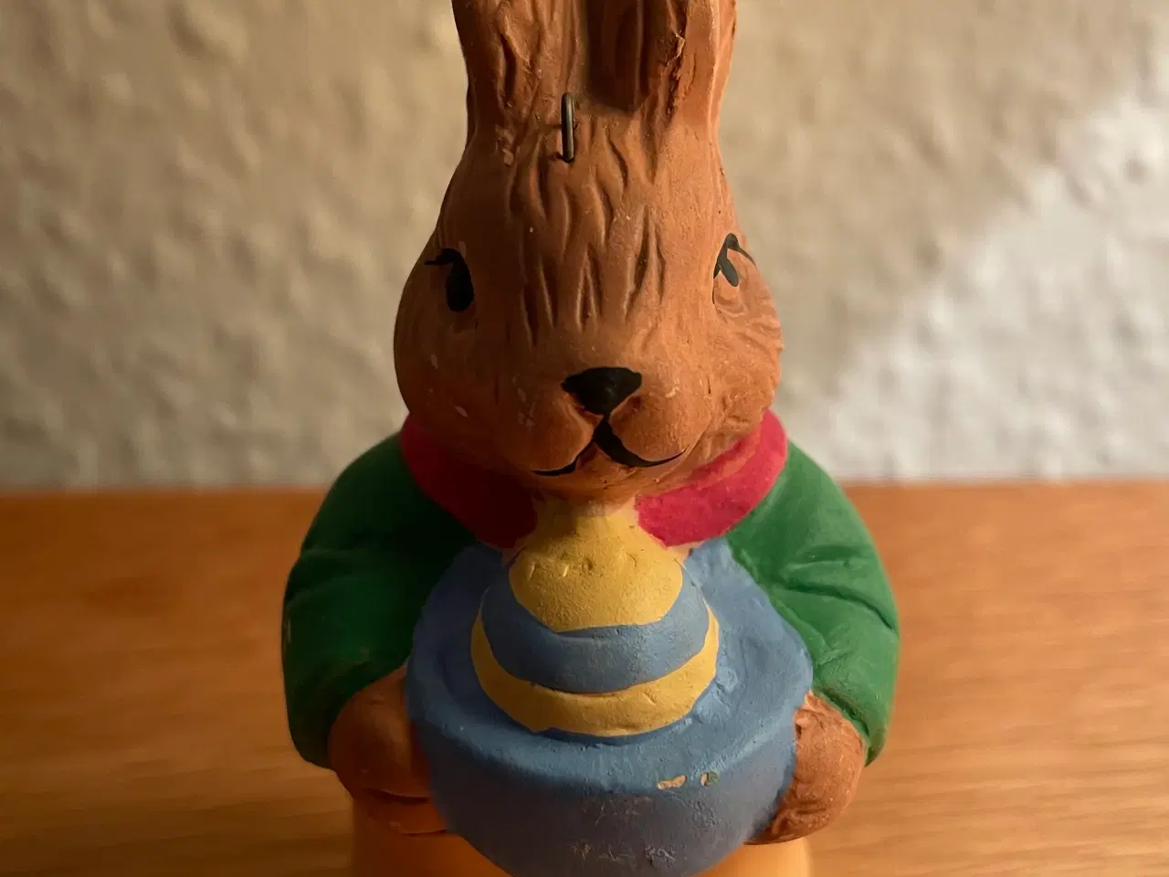 Billede 5 - Forskelligt påskepynt i polyresin. Priser i tekst.