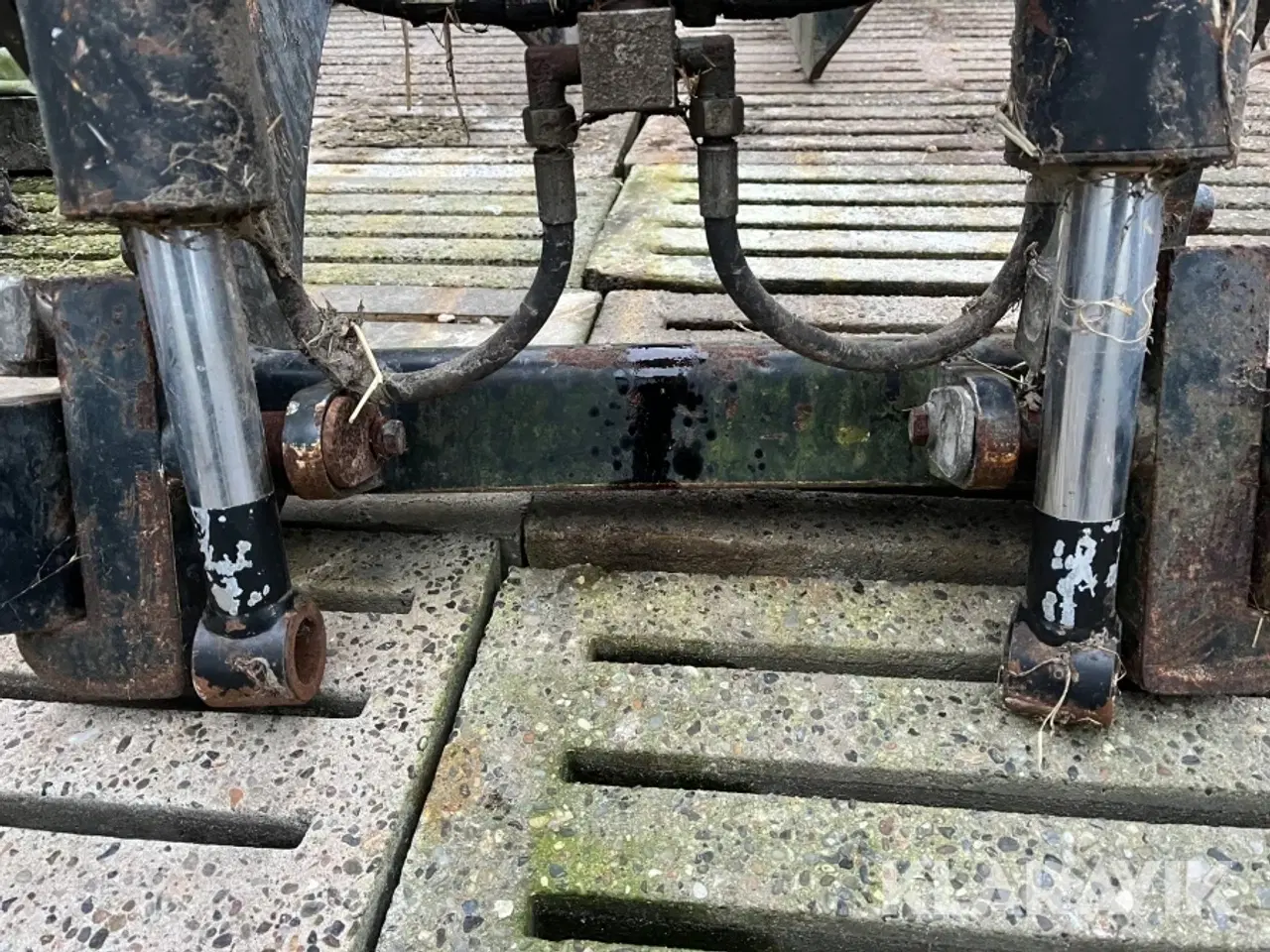 Billede 6 - Frontlift HE-VA fra MF