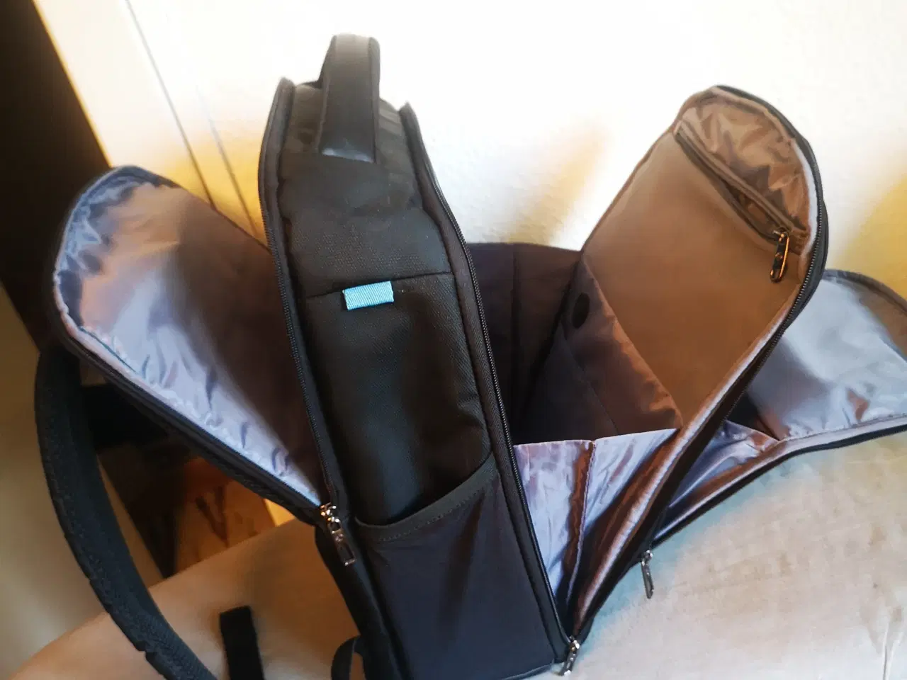 Billede 2 - Samsonite Brug en gang butik pris 950 kr