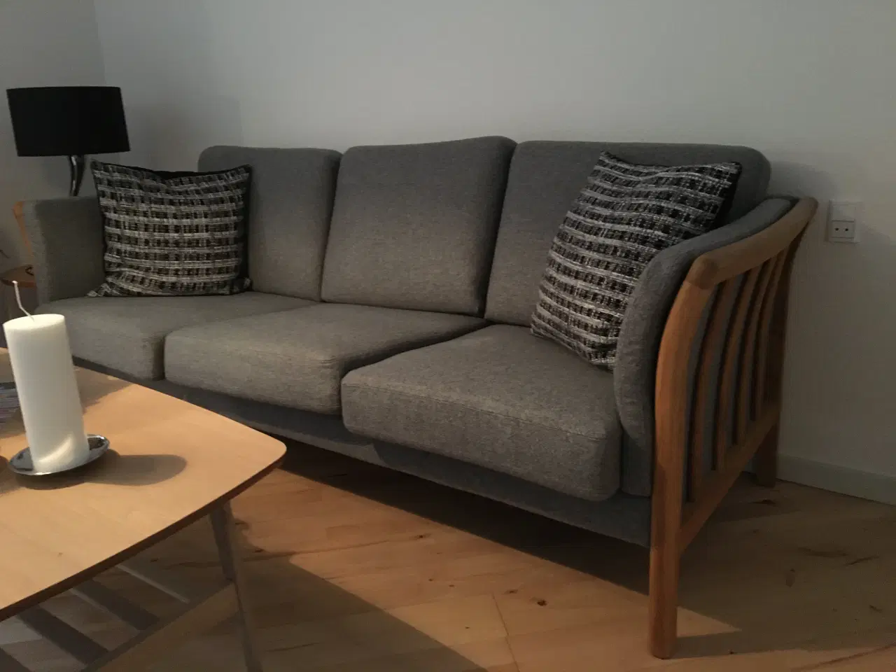 Billede 1 - 3 personers sofa-egetræ