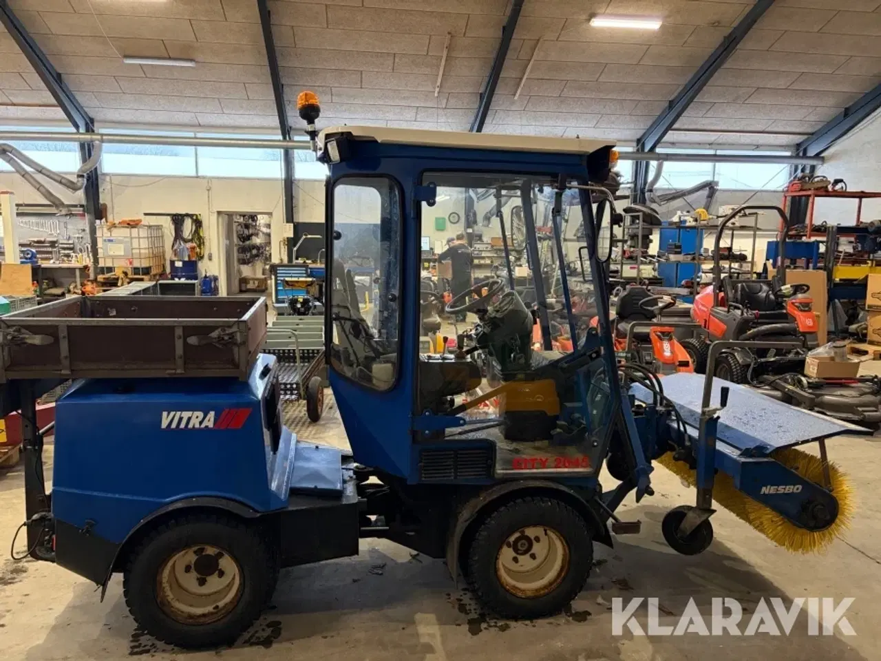 Billede 6 - Fejemaskine Vitra City 2045 med kost