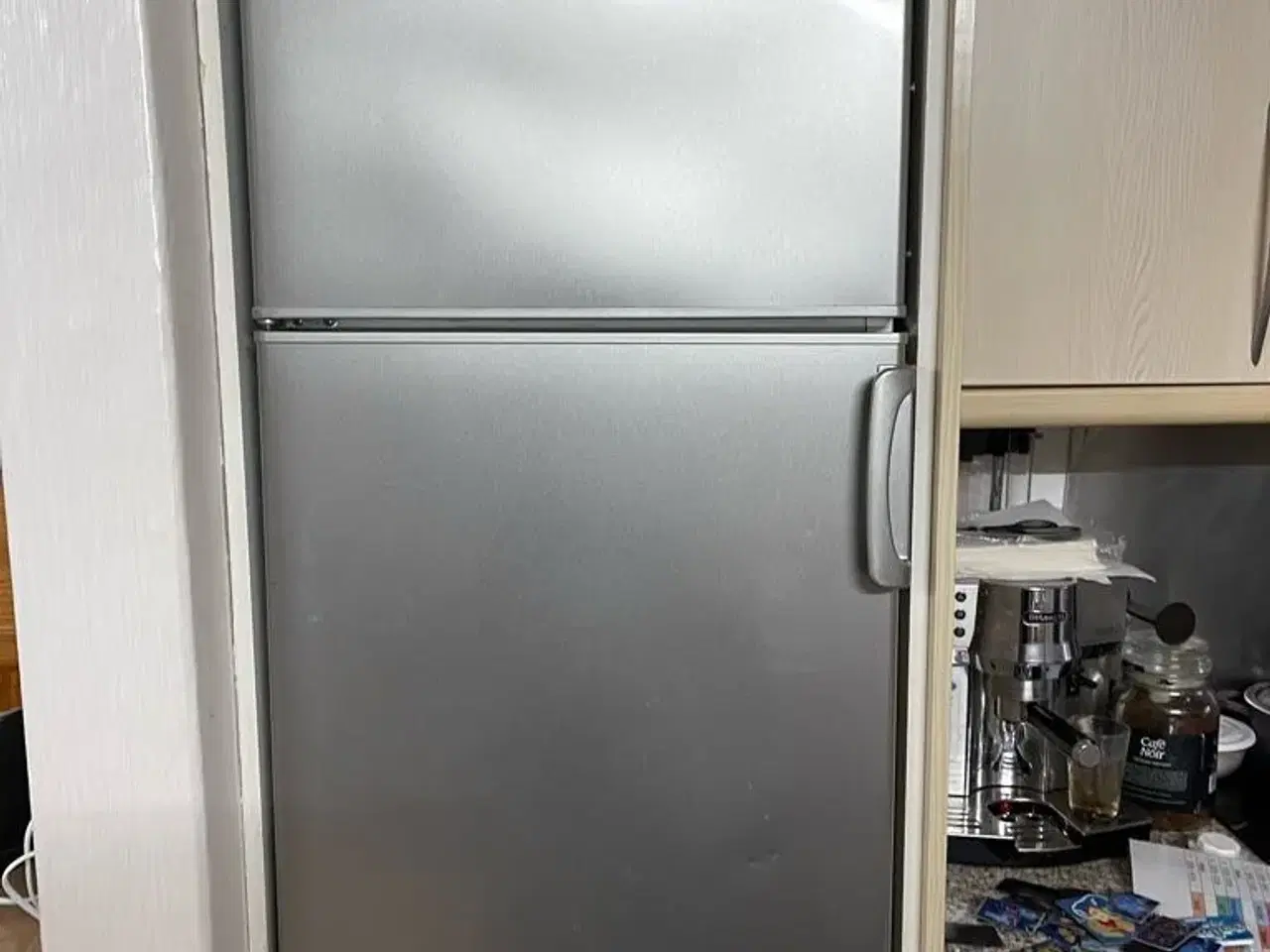 Billede 4 - Indesit Køleskab med fryserum