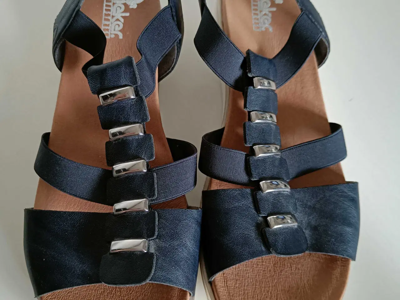 Billede 10 - Rieker sort læder sandaler 42str 