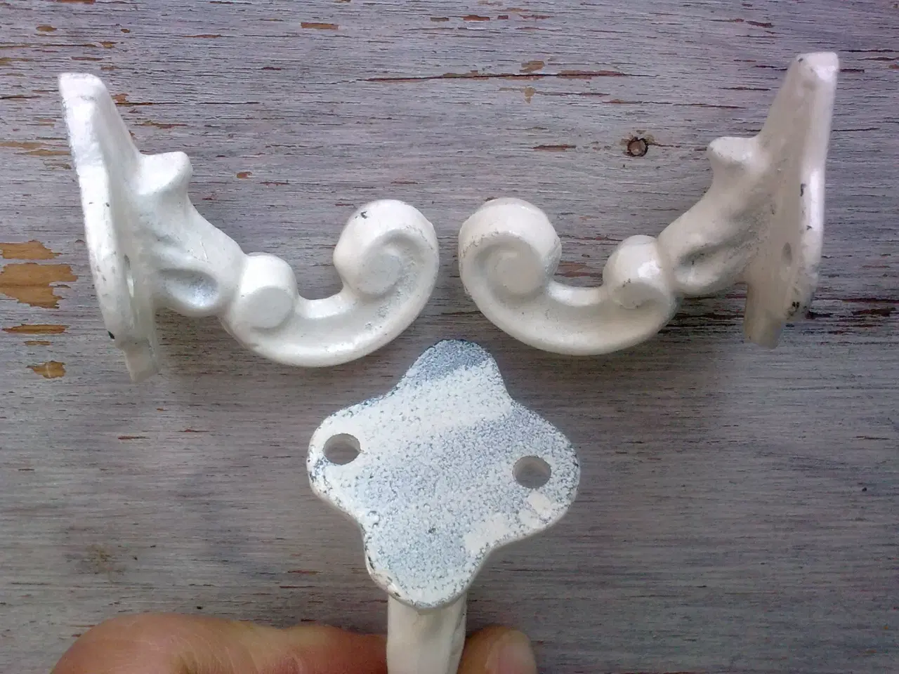 Billede 9 - Smedejern støbte knager