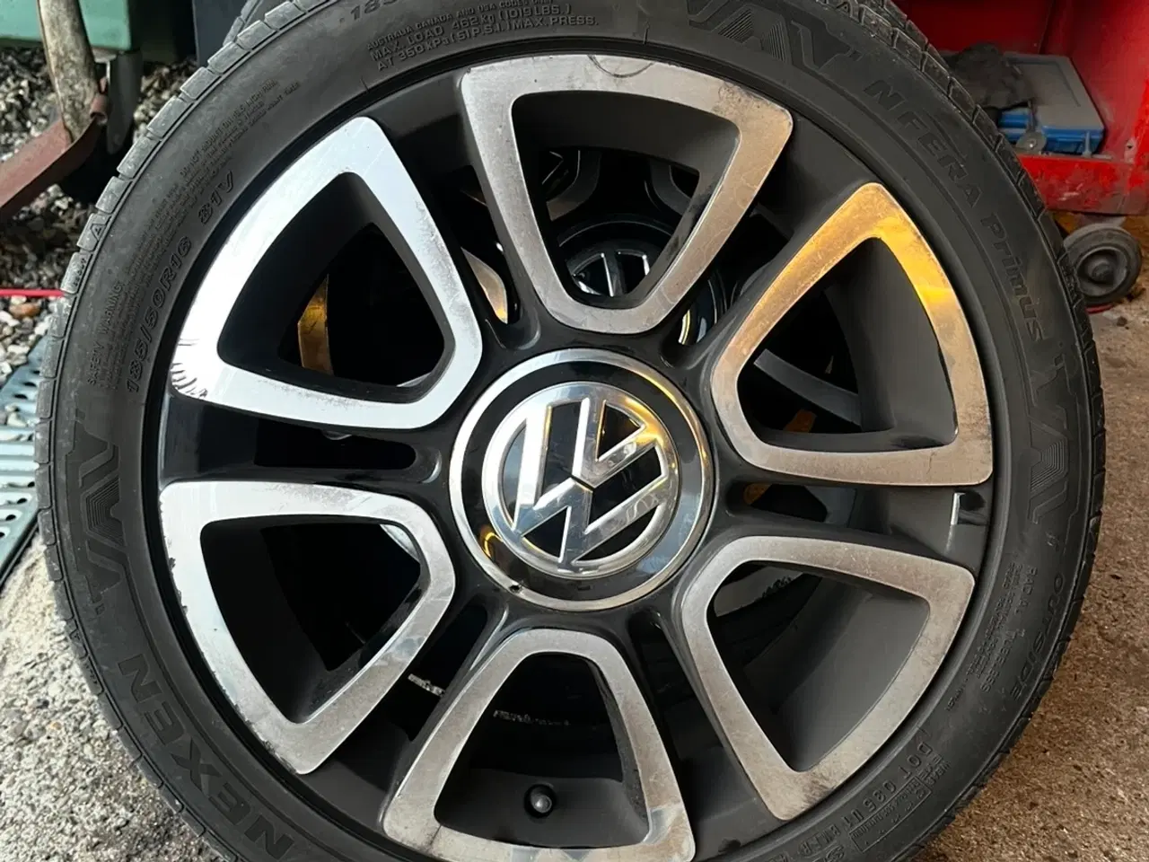 Billede 2 - VW up! Triangle 16" originale alufælge 185/50 R16.