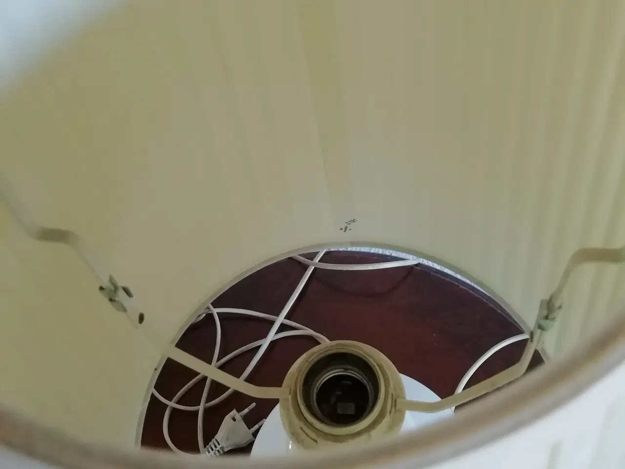Billede 3 - Hvid Holmegaard Bordlampe