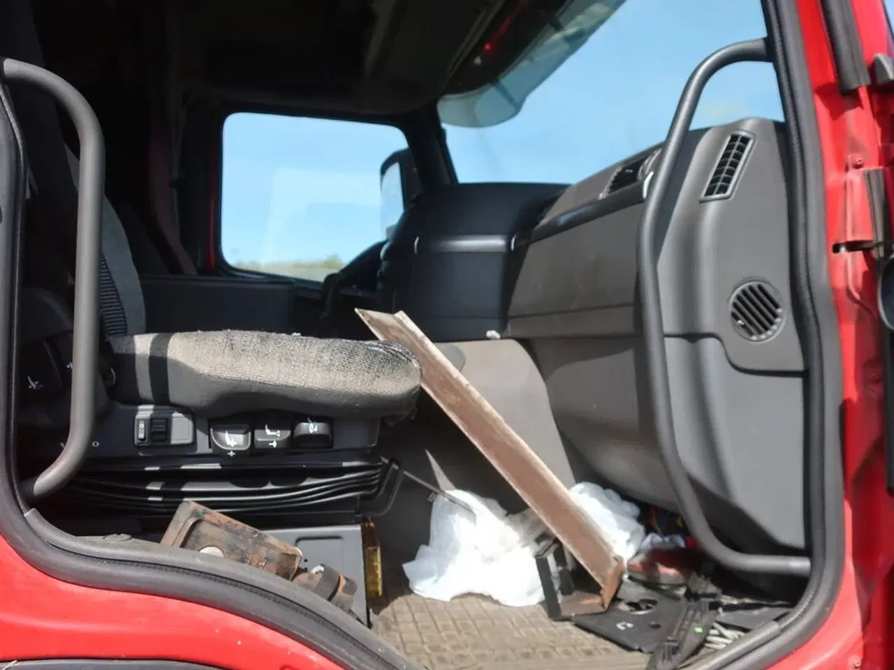 Billede 38 - Lastbil m. kran VOLVO FM12