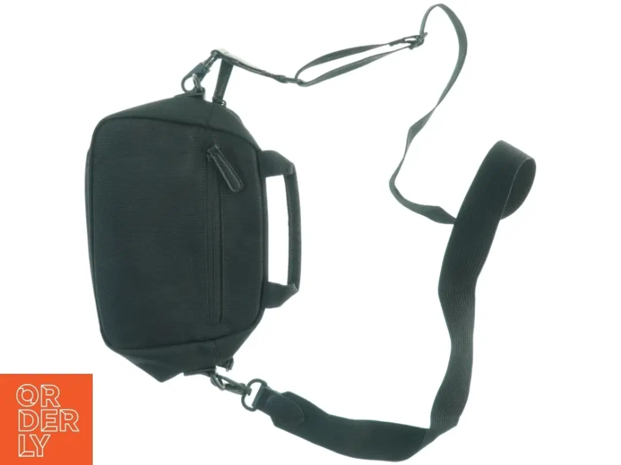 Billede 3 - Sort taske med rem, evt til kamera (str. 22 x 17 cm)